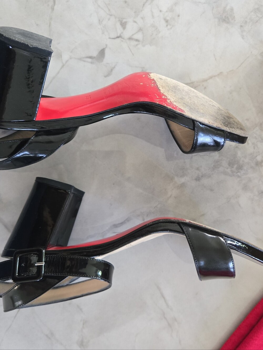 { Christian Louboutin } Jordi Heel - Picture 13 of 14